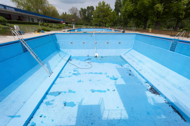 Best 24/7 water damage repair  in Essex, MD